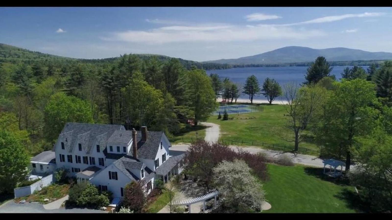 New London Inn At Pleasant Lake מראה חיצוני תמונה