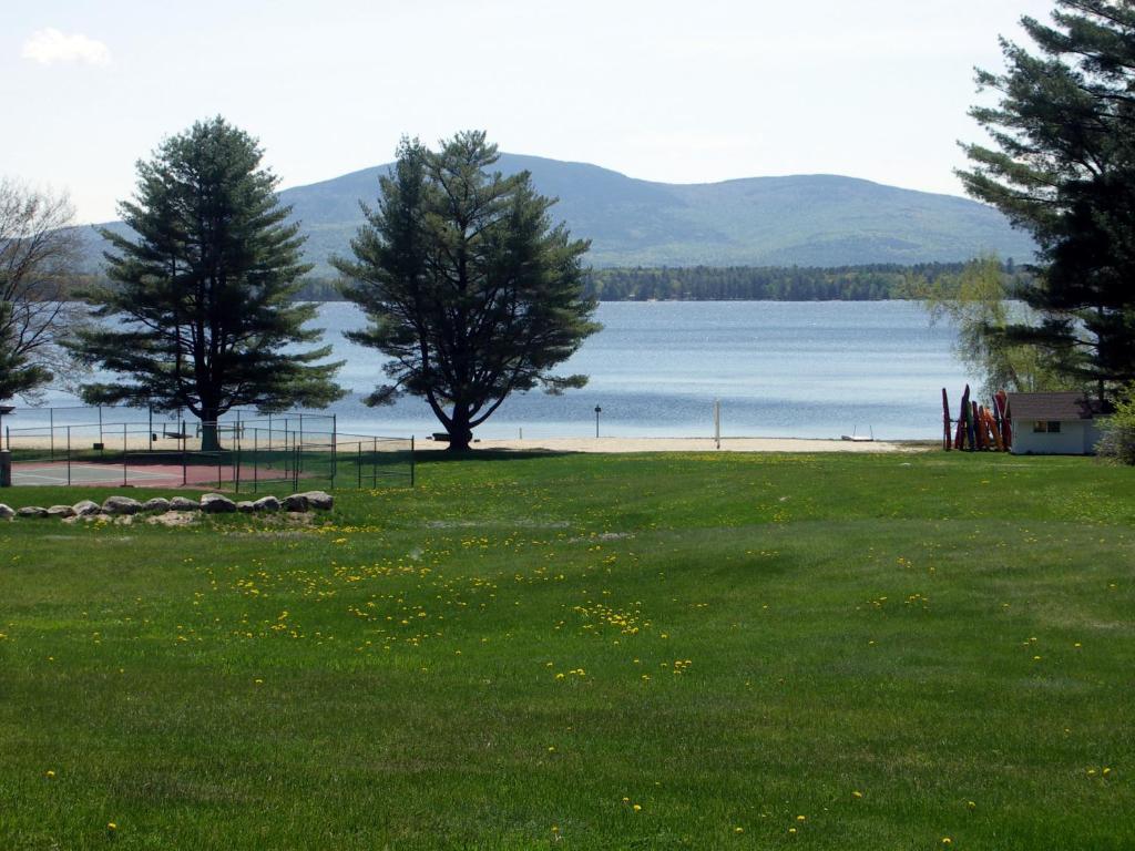 New London Inn At Pleasant Lake מראה חיצוני תמונה