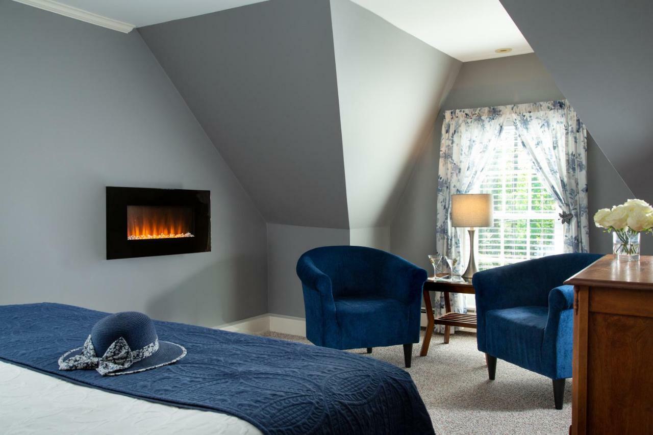 New London Inn At Pleasant Lake מראה חיצוני תמונה